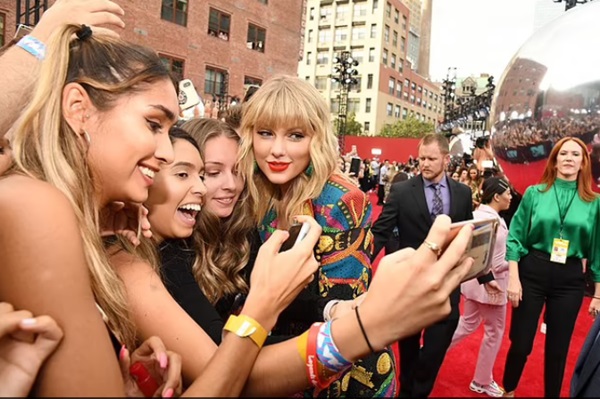 Taylor Swift and her fans