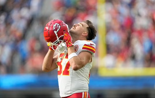 Travis Kelce in pains