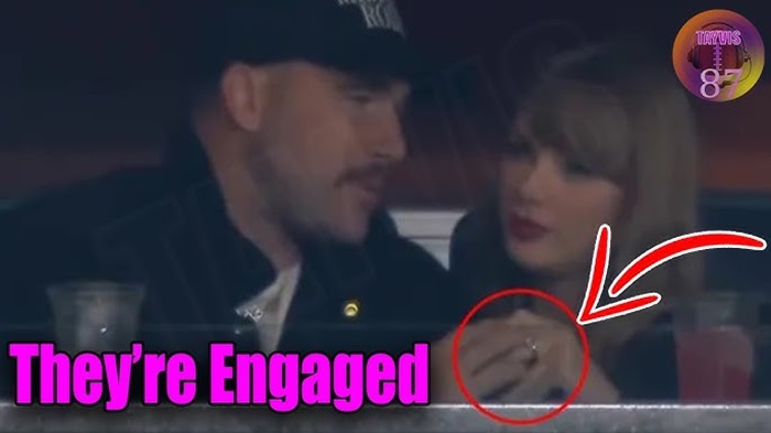 Taylor Swift shows off engagement ring